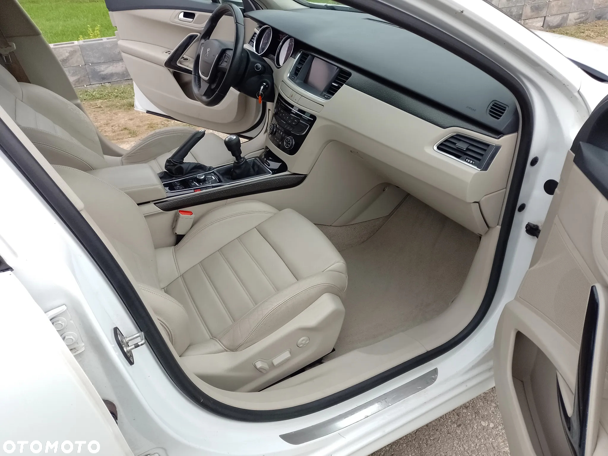 Peugeot 508 1.6 T Business Line - 11