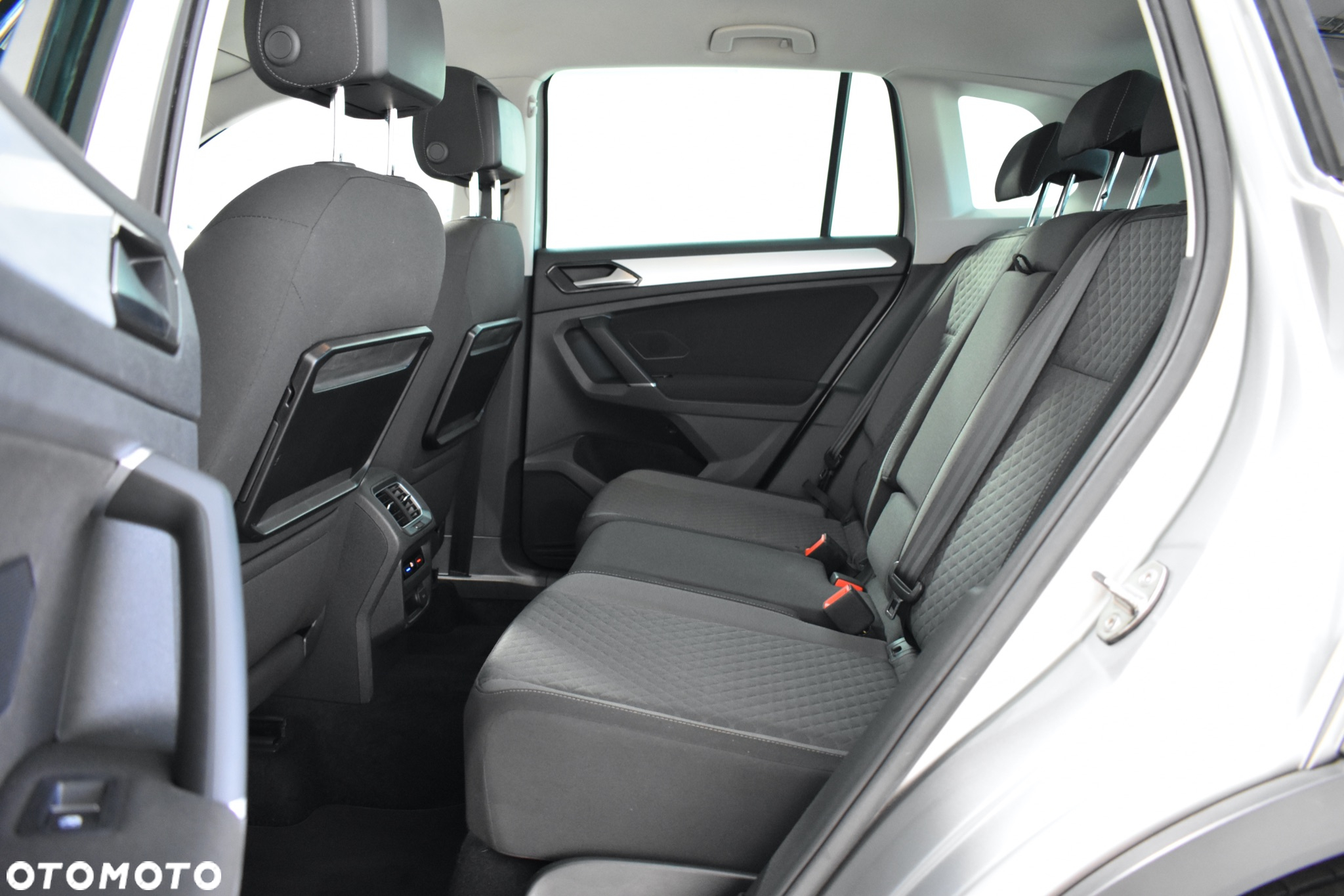 Volkswagen Tiguan 2.0 TDI SCR R-Line - 27