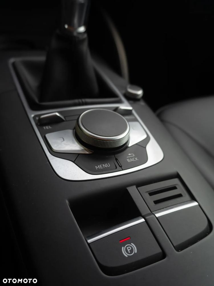 Audi A3 Sportback - 16