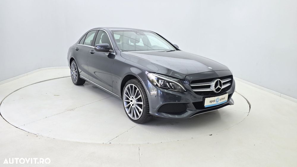 Mercedes-Benz C - 4