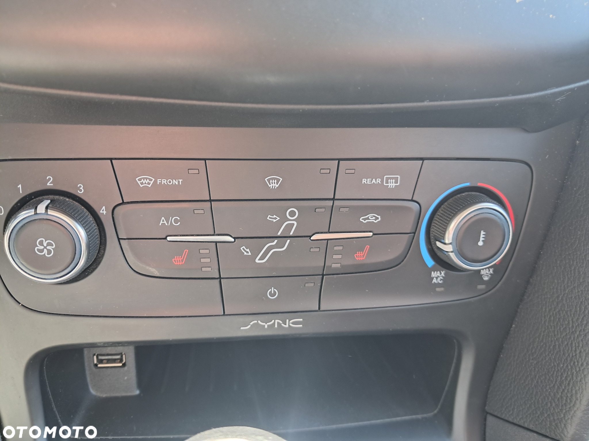 Ford Focus - 13
