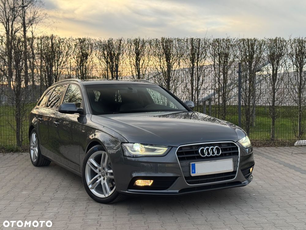 Audi A4 Avant 1.8 TFSI S line Sportpaket - 3