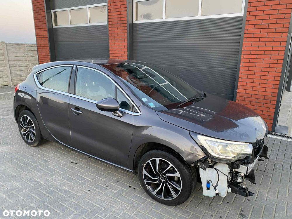 DS Automobiles DS 4 - 7