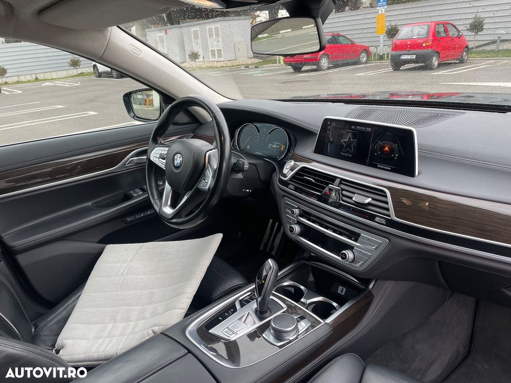 BMW Seria 7 730d xDrive - 7