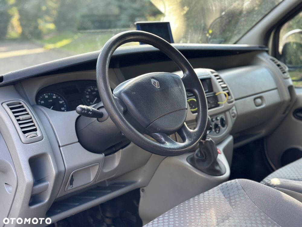 Renault Trafic - 11