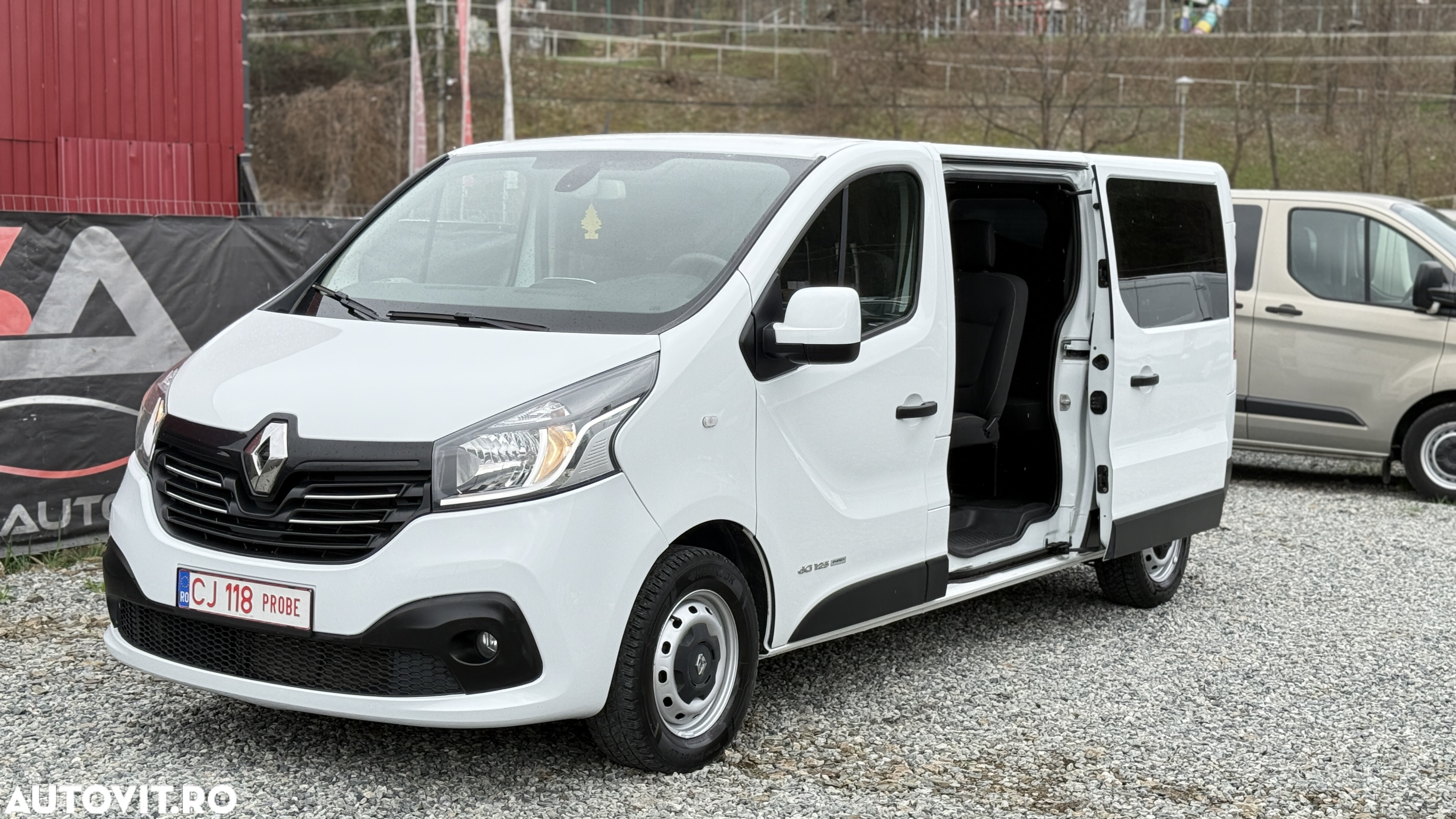 Renault Trafic ENERGY dCi 125 Grand Combi Expression - 4