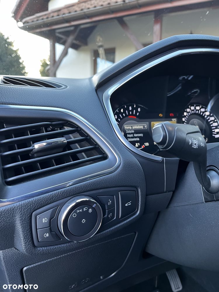 Ford Galaxy 2.0 EcoBlue Titanium - 24