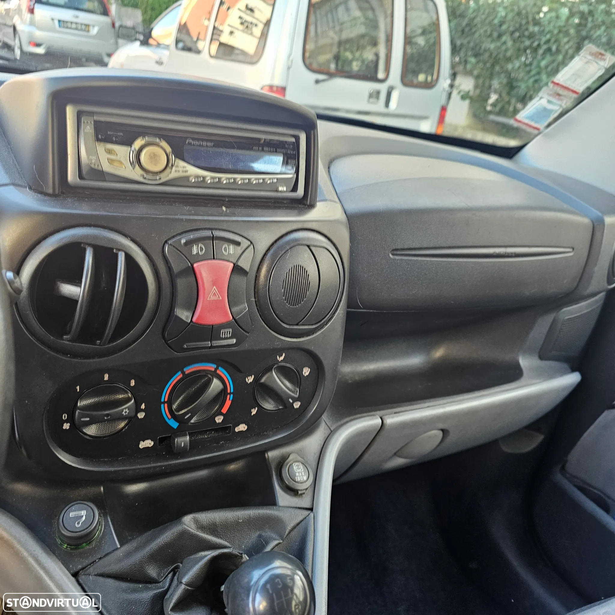 Fiat Doblo Panorama 1.3 M-Jet Family - 10