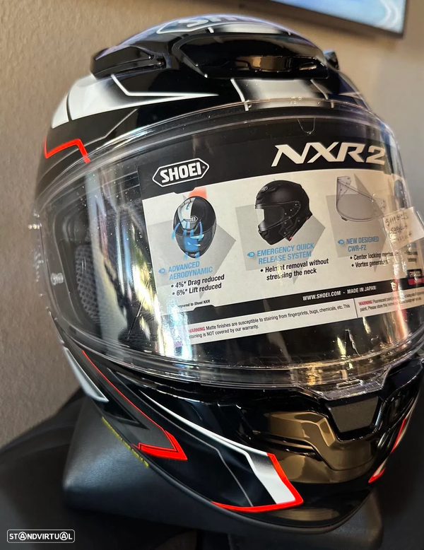 Capacete Shoei NXR2
