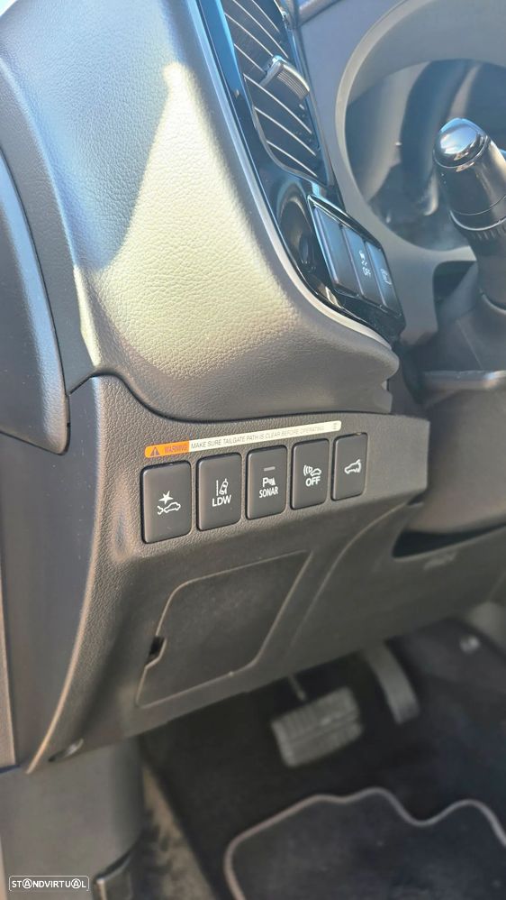 Mitsubishi Outlander - 9