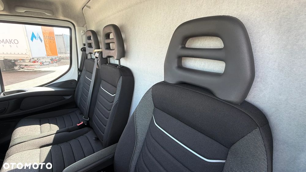 Iveco Daily 3.0 Wyprzedaż manual Hak - 11