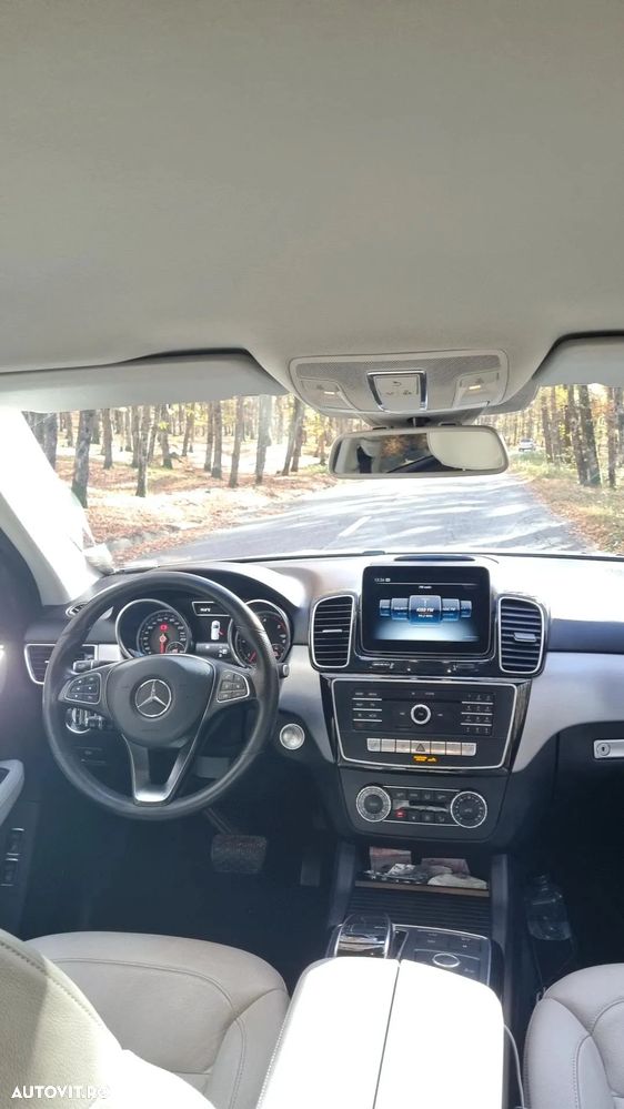 Mercedes-Benz GLE - 1