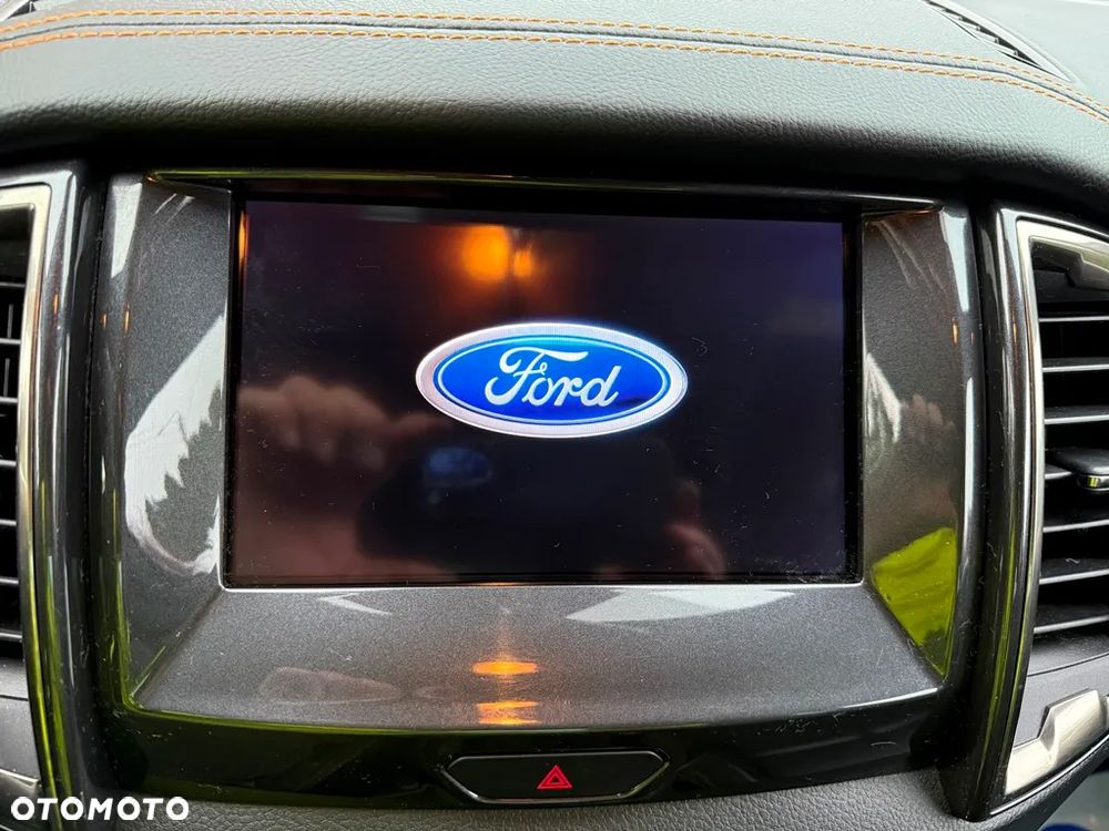 Ford Ranger 2.0 EcoBlue 4x4 DC Wildtrak - 32