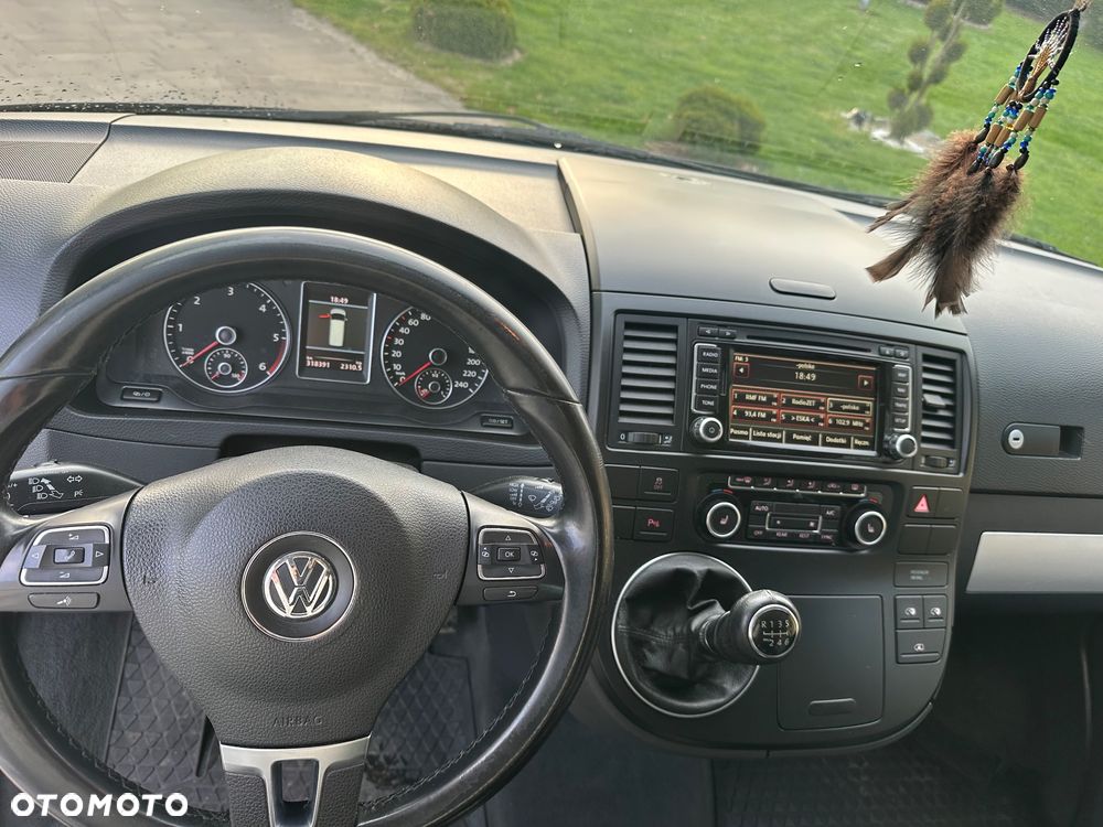 Volkswagen Multivan - 15