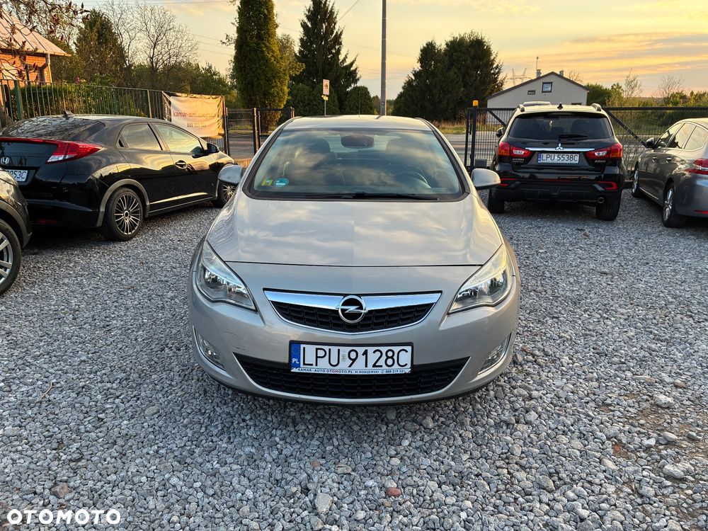 Opel Astra 1.6 Design Edition - 2