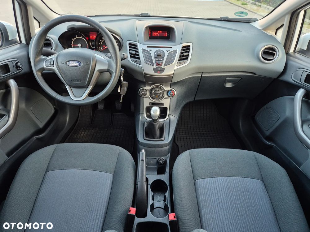 Ford Fiesta 1.25 Champions Edition - 8