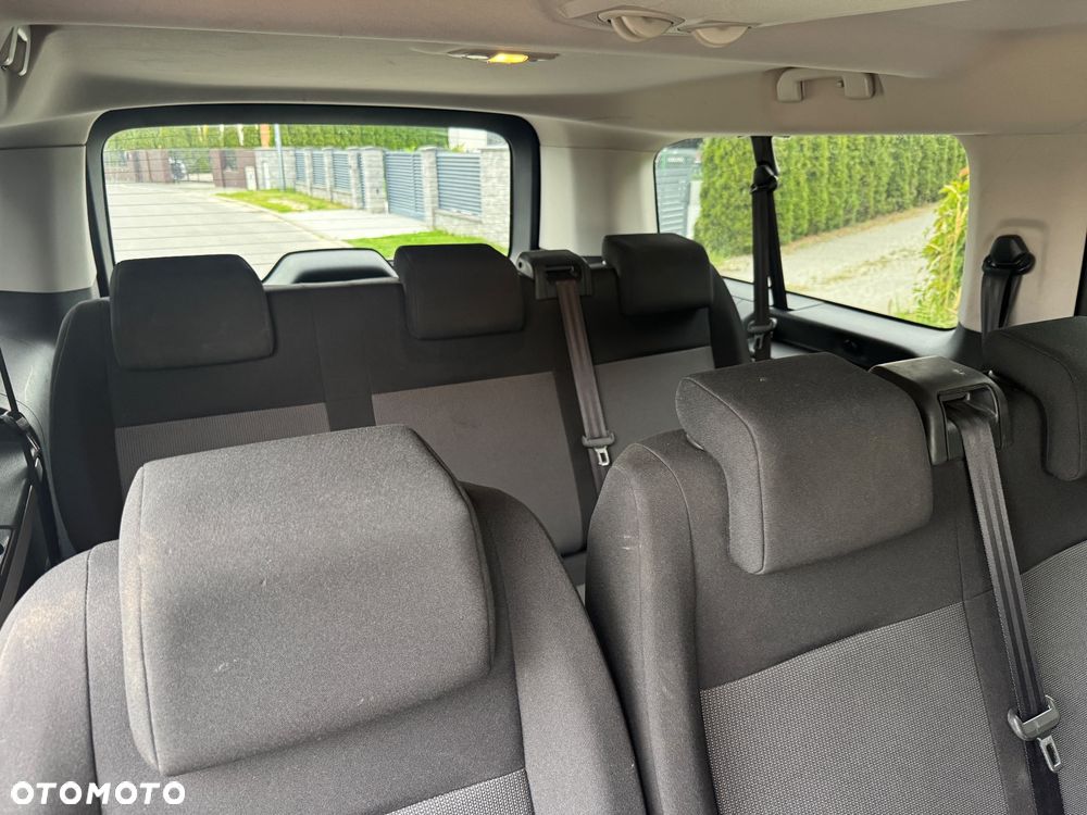 Peugeot Traveller L2 2.0 EAT8 Allure - 11