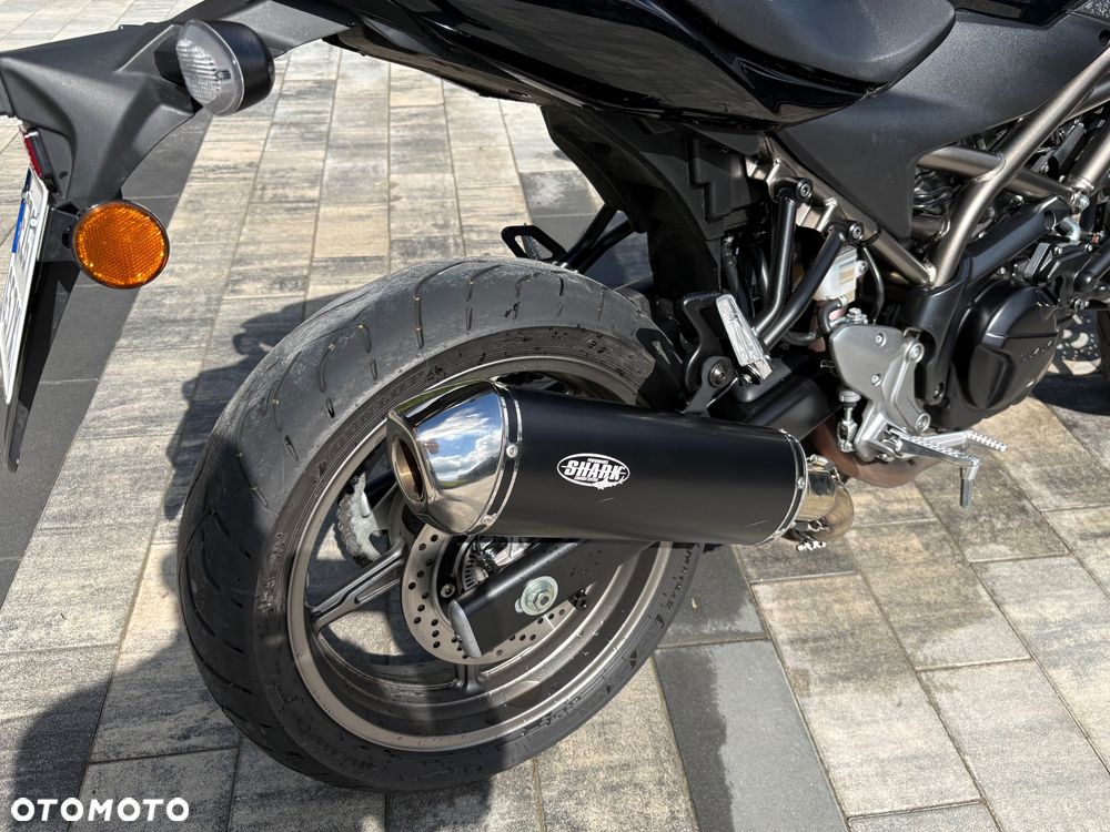 Suzuki SV - 16