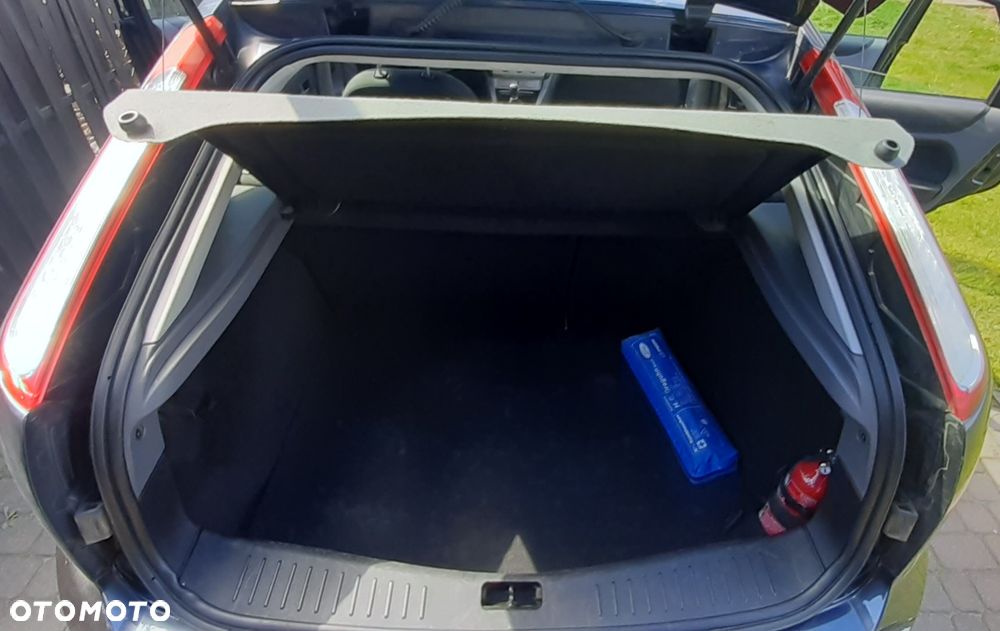 Ford Focus 1.6 Ambiente EU5 - 8