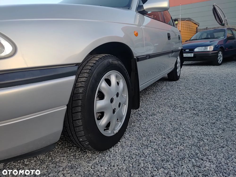 Opel Astra 1.6 - 7