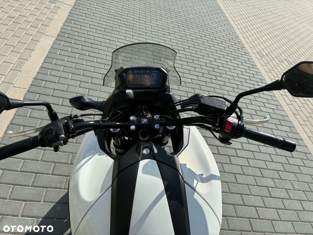 Honda NX - 9