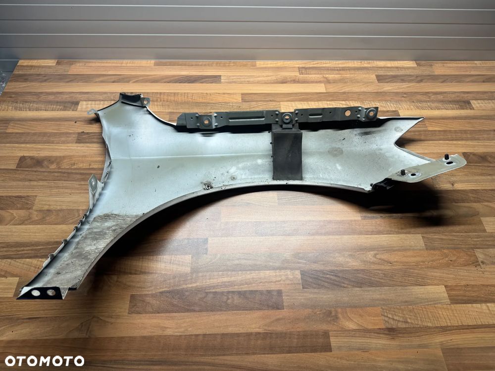 BŁOTNIK LEWY VW PASSAT B7 LB9A - 8