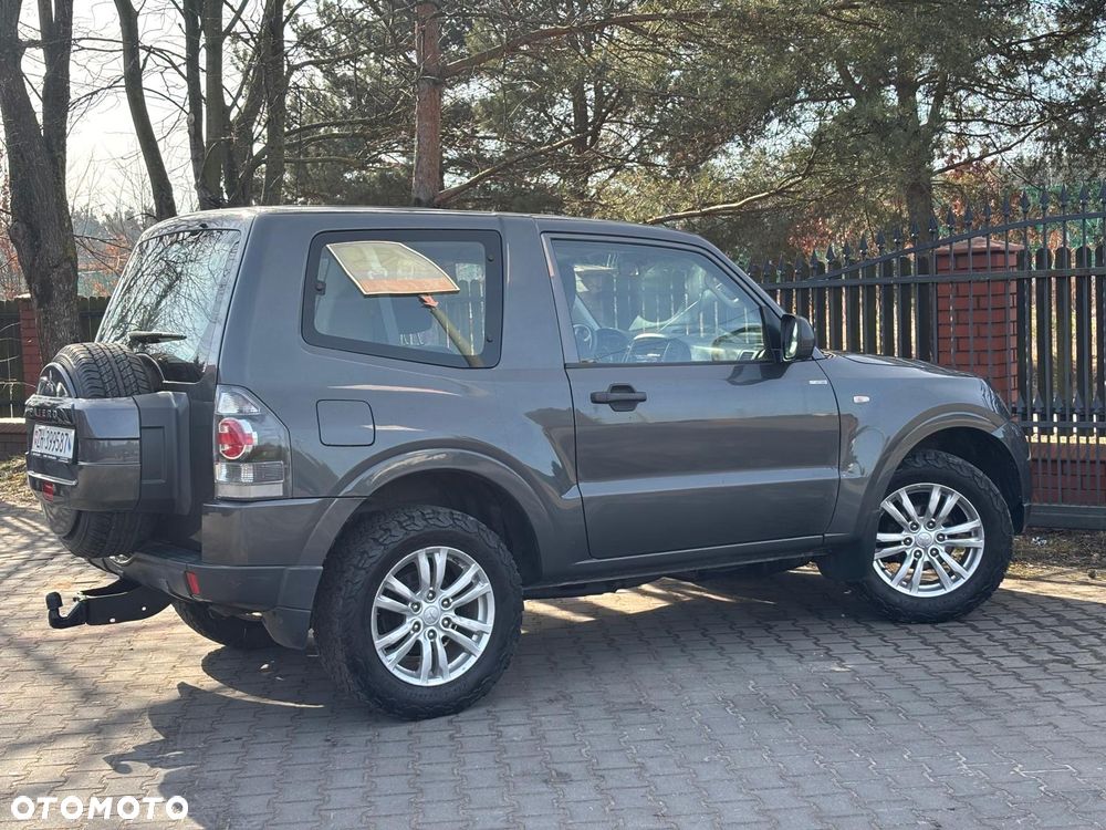 Mitsubishi Pajero 3.2 DID Intense Plus - 11