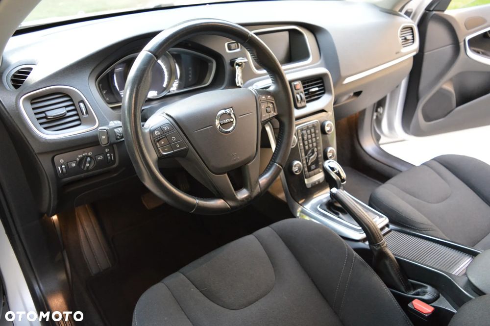 Volvo V40 - 9