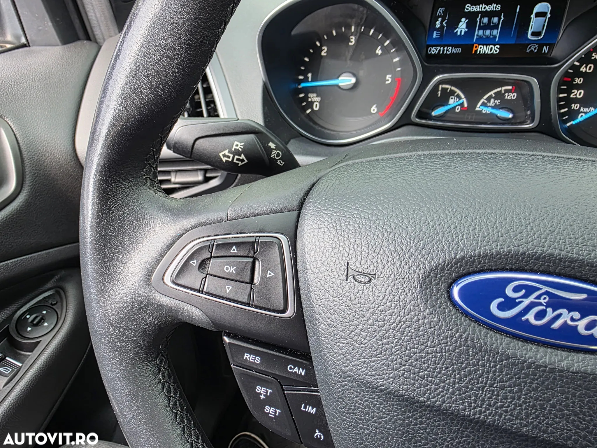 Ford Kuga - 12
