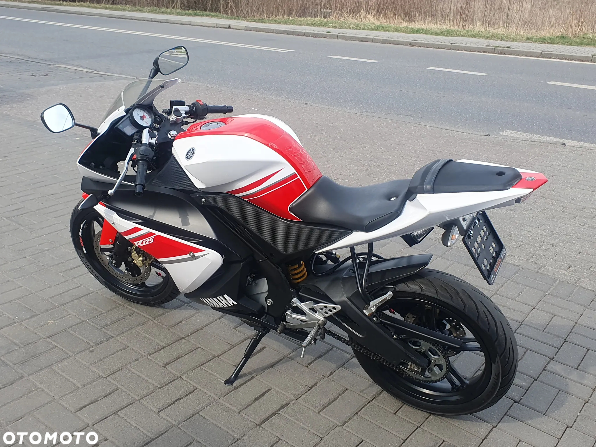 Yamaha YZF - 30
