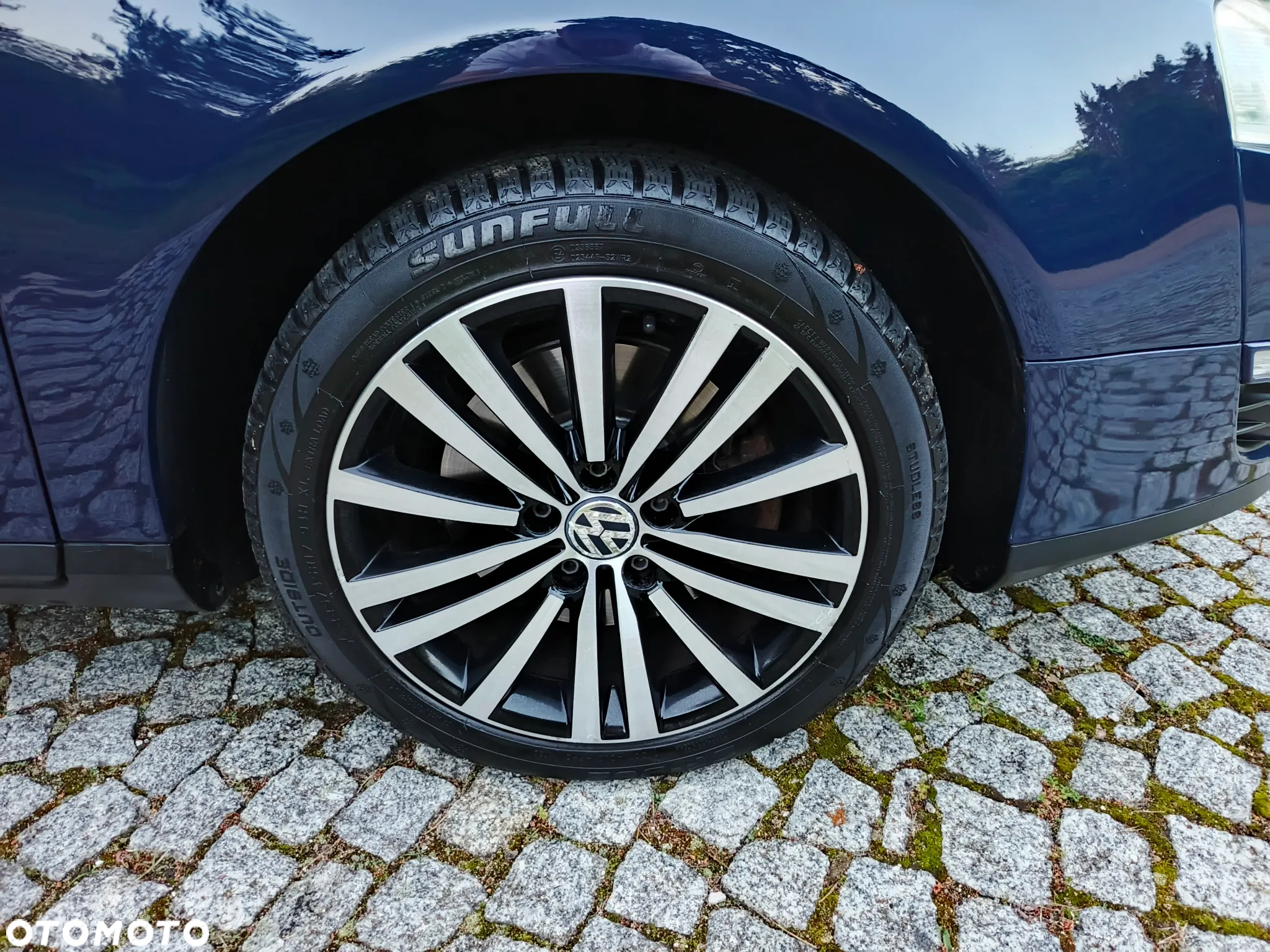 Volkswagen Passat 2.0 TDI DPF Highline - 19