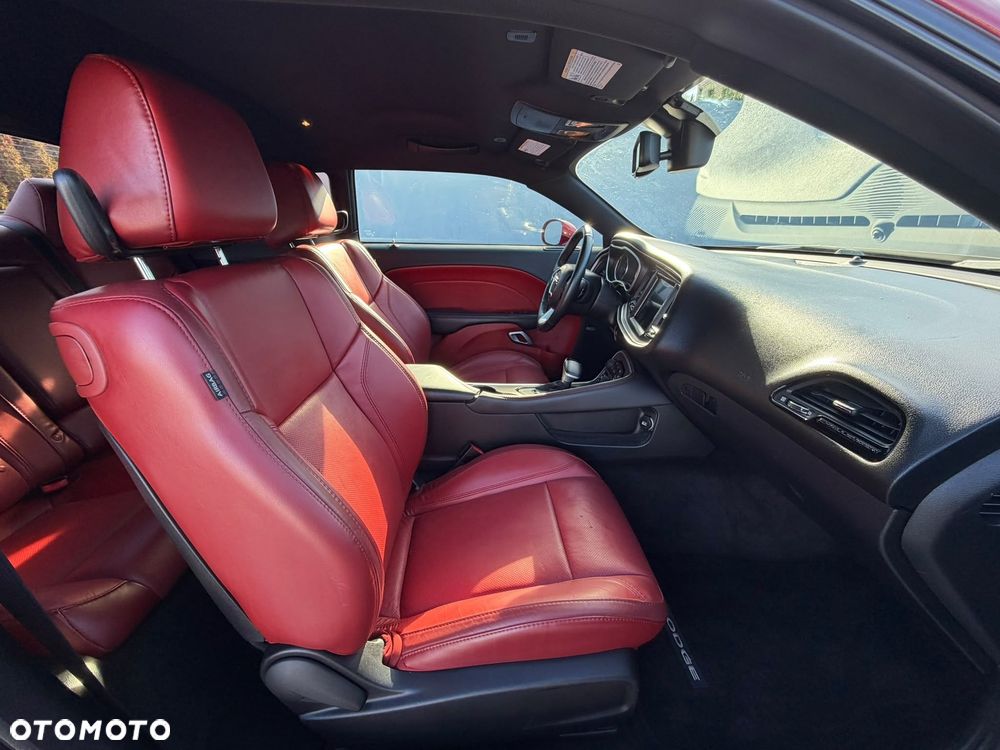 Dodge Challenger Automatik SXT Plus - 23