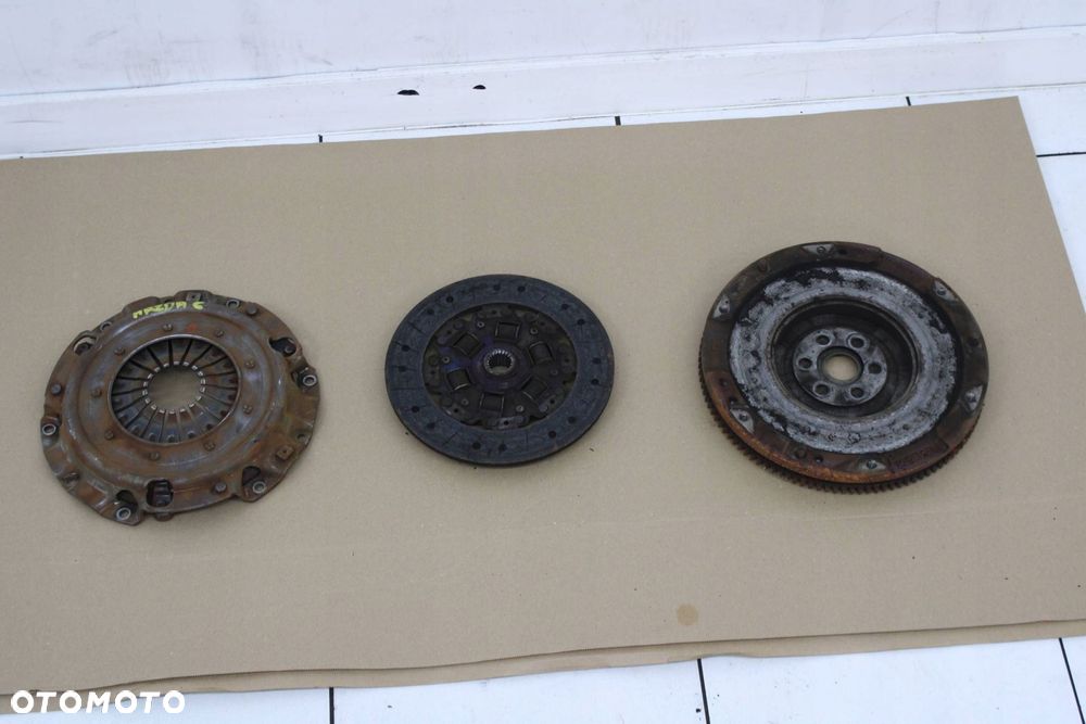 SPRZĘGŁO KOMPLETNE TARCZA DOCISK MAZDA 6 2.5 B - 1