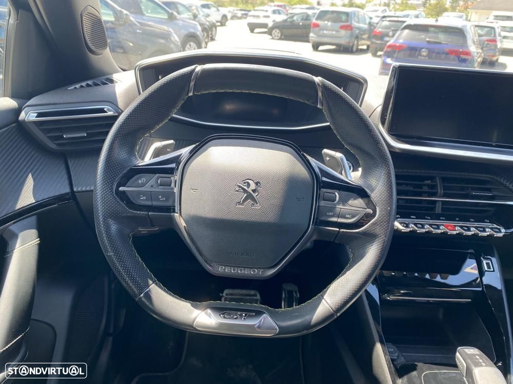 Peugeot 2008 1.5 BlueHDi GT Line EAT8 - 11