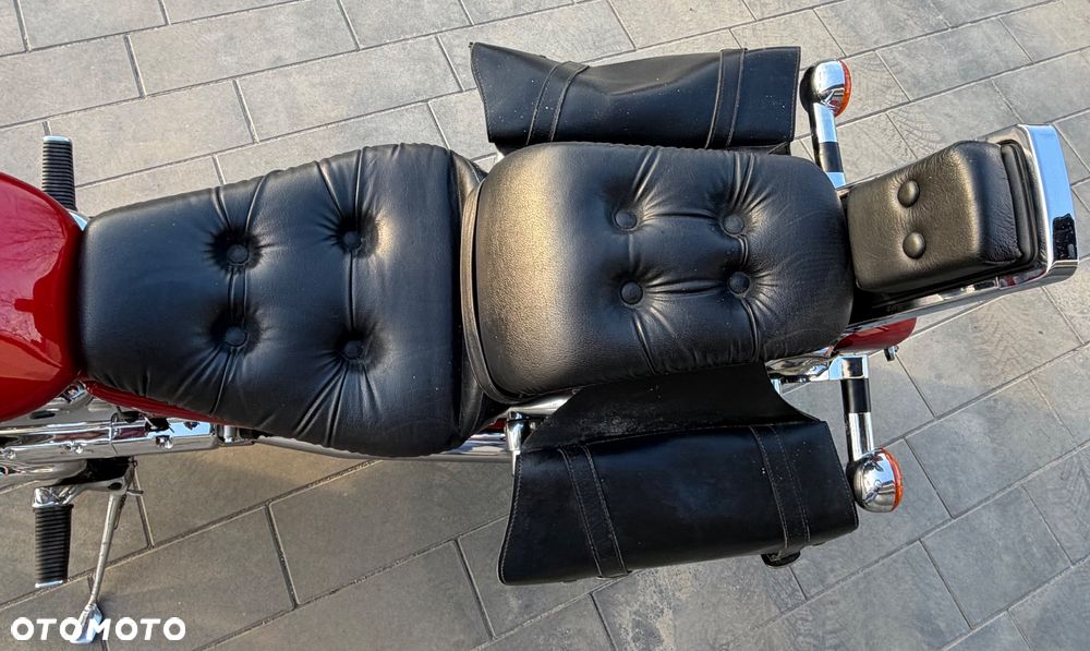Suzuki Intruder - 10