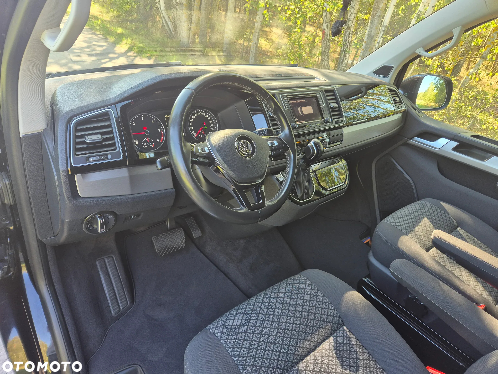 Volkswagen Multivan 2.0 TDI L1 Generation SIX DSG - 19