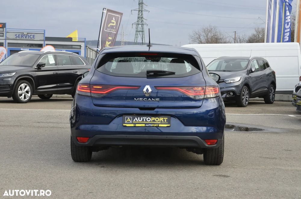 Renault Megane BLUE dCi 115 EDC BUSINESS EDITION - 6