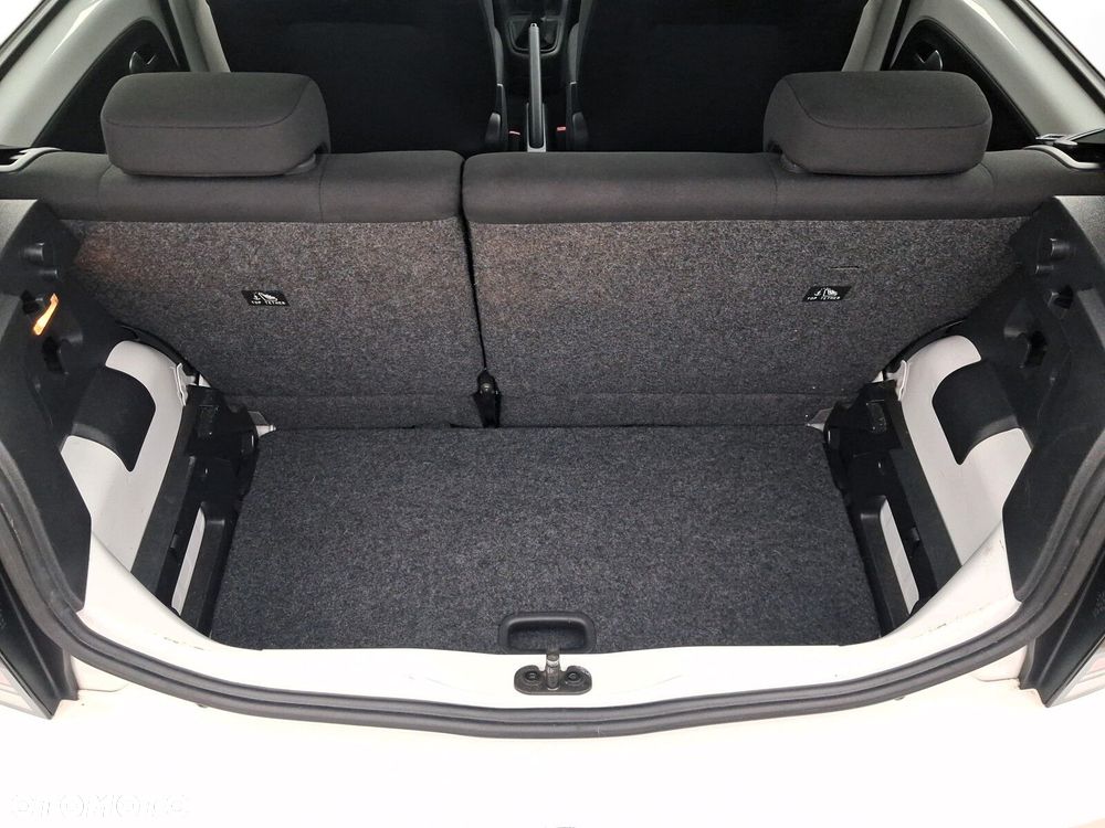Volkswagen up! 1.0 move - 16