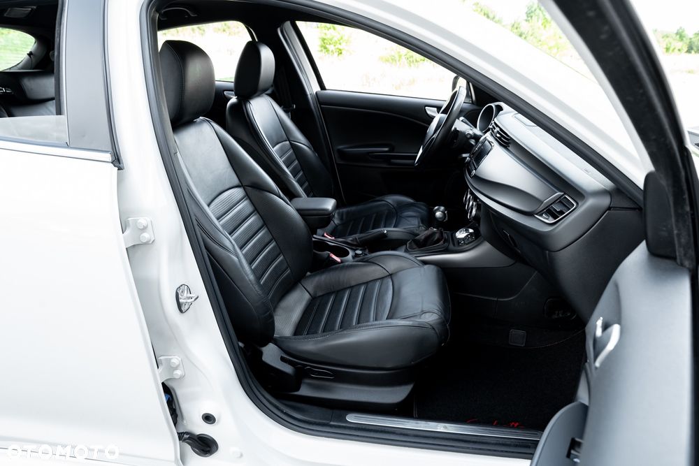 Alfa Romeo Giulietta 1.4 TB MultiAir Sprint TCT - 24