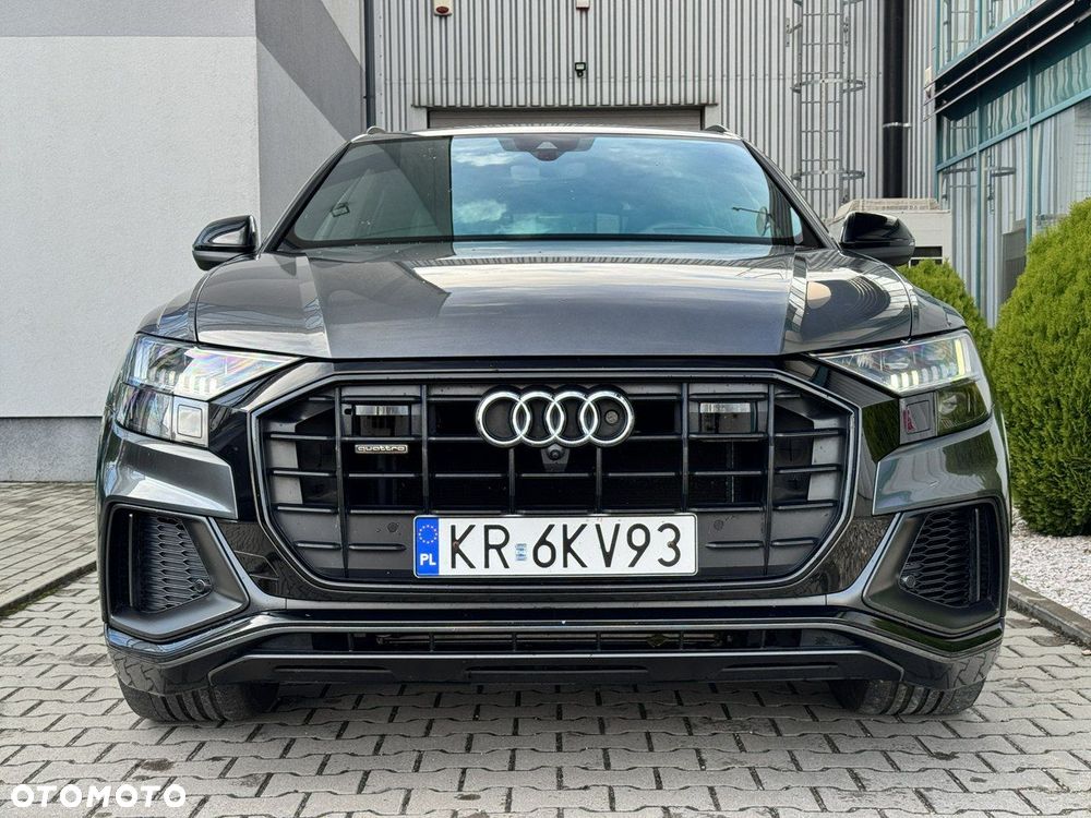 Audi Q8 - 2