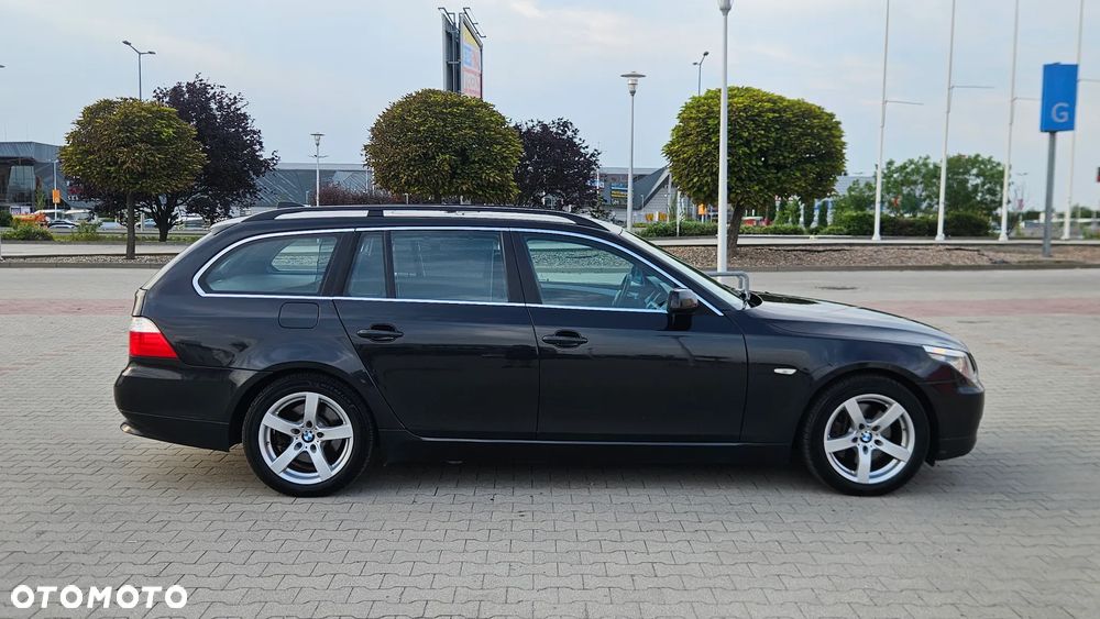 BMW Seria 5 525xi Edition Sport - 14