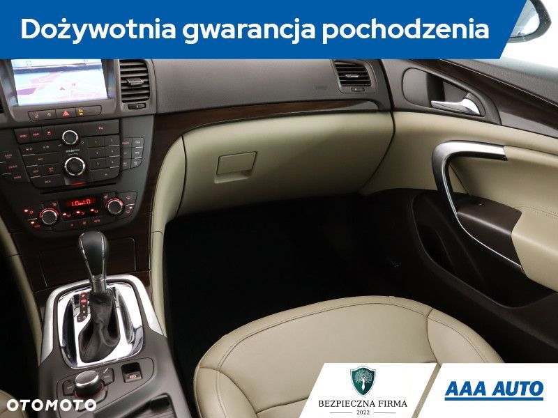 Opel Insignia - 10