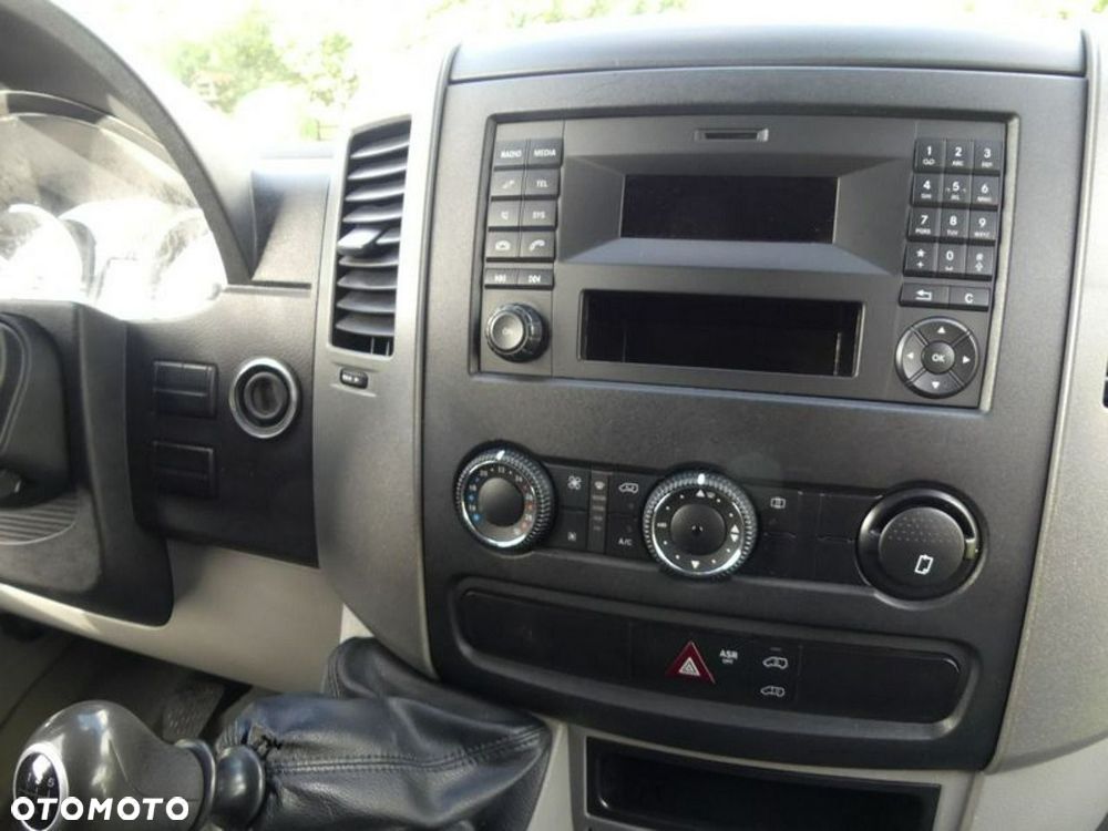 Mercedes-Benz Sprinter - 7
