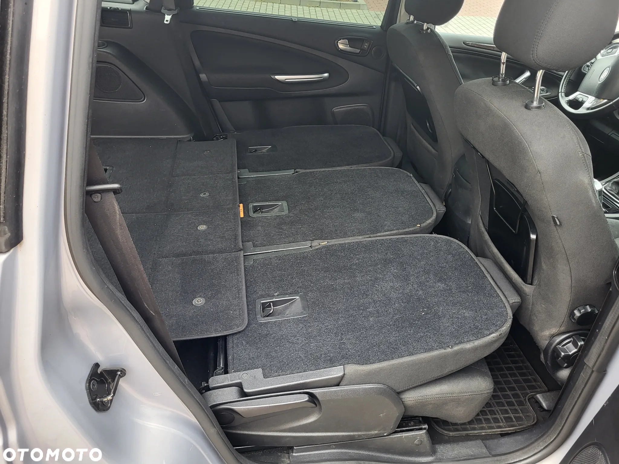 Ford Galaxy 2.0 TDCi Ghia - 13