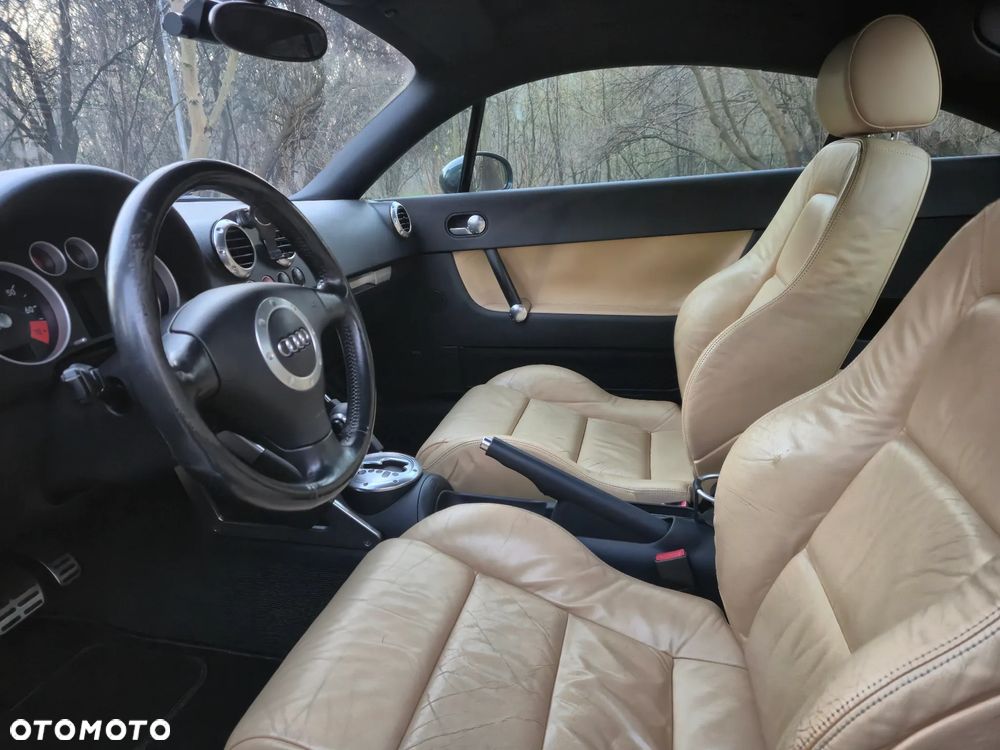 Audi TT Coupé 3.2 quattro DSG - 7