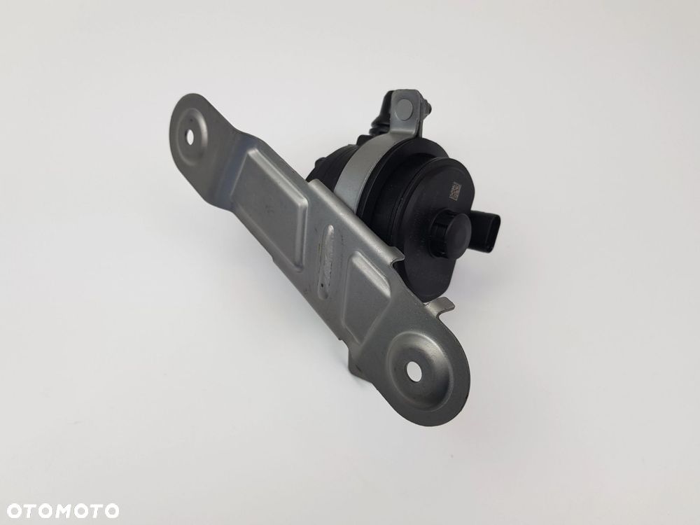 Dodatkowa Pompa Pompka wody BMW G20 G30 X3 G01 2.0i 8651287 - 8