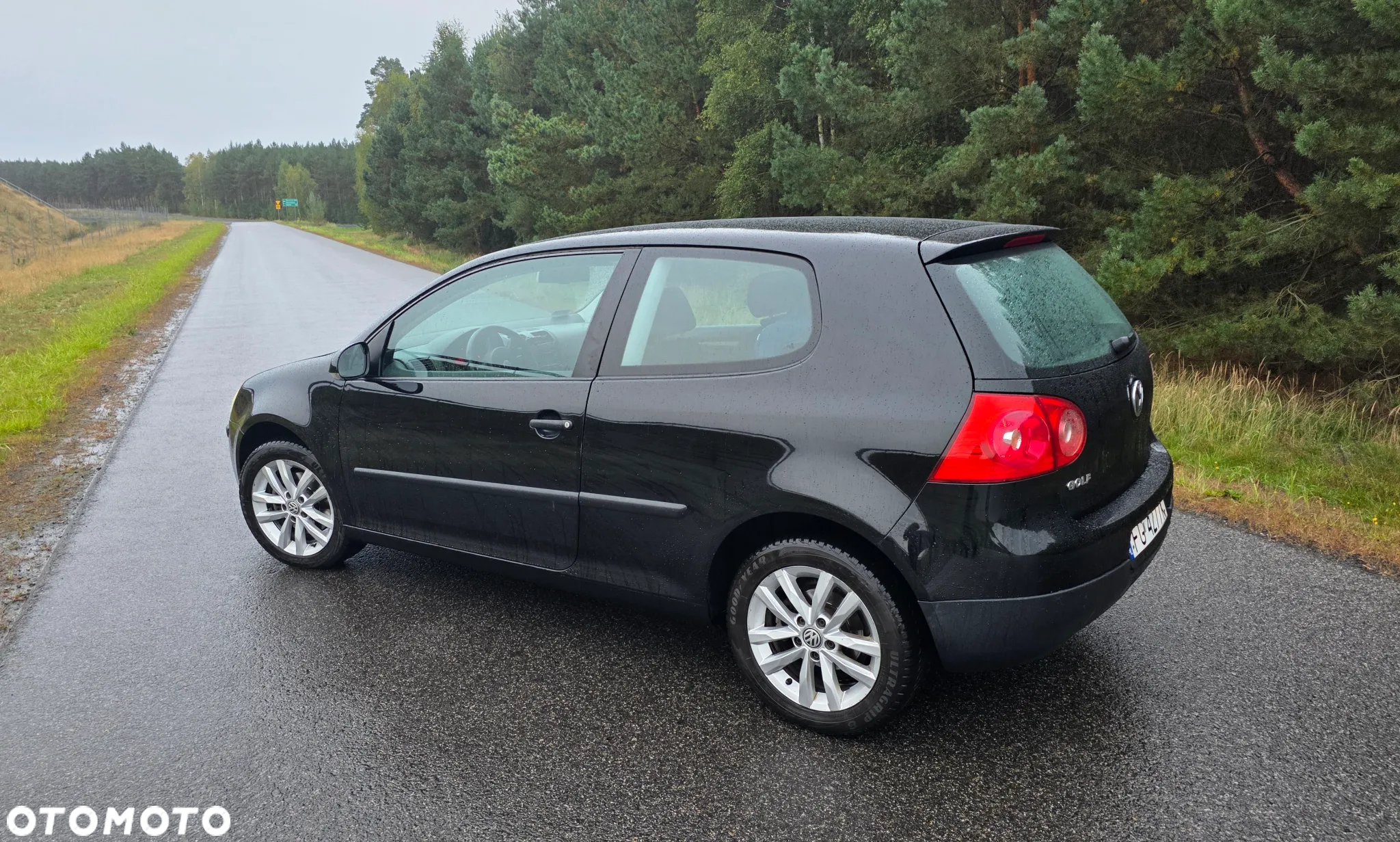 Volkswagen Golf - 2