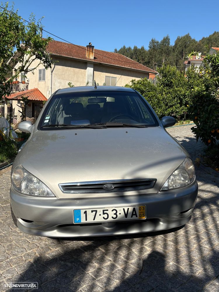 Kia Rio Sedan 1.3 LS Confort - 1