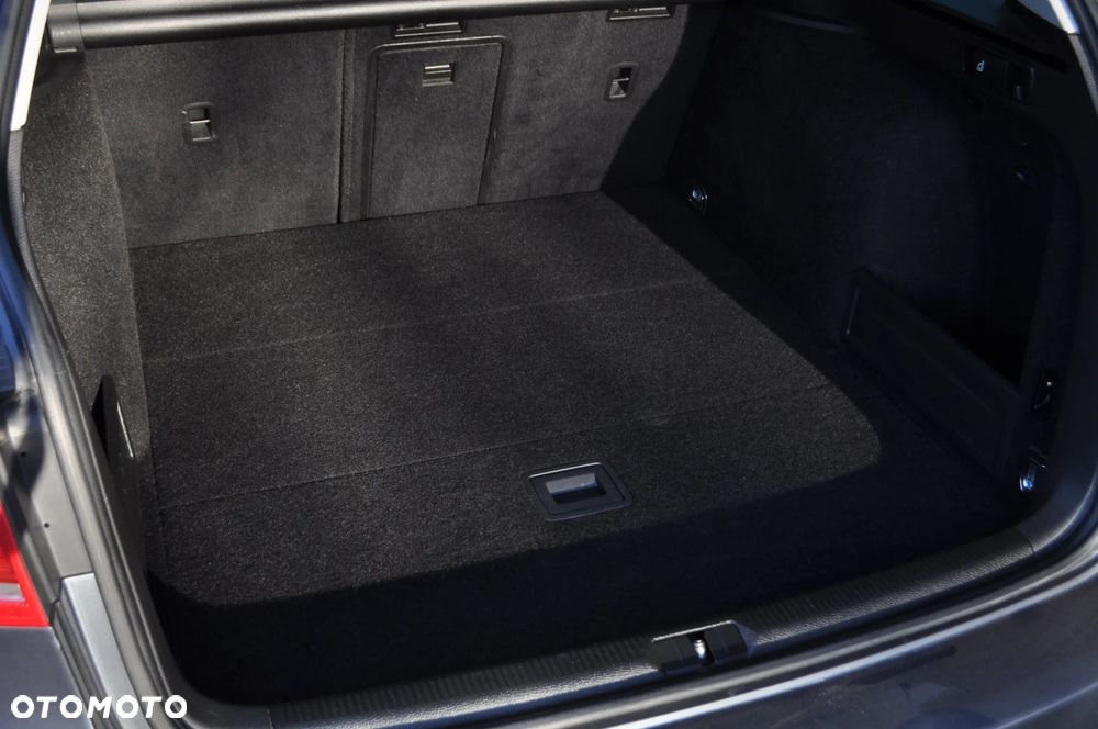 Volkswagen Passat Variant 2.0 TDI DPF Highline - 22