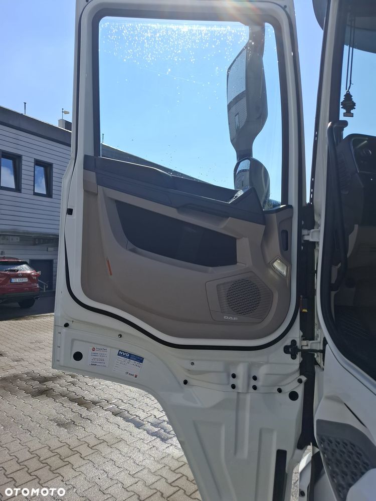 DAF XG 530 FT low deck - 12